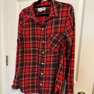 Women Old Navy Long Sleeve Red Black Plaid Top/Shirt/Blouse in Medium